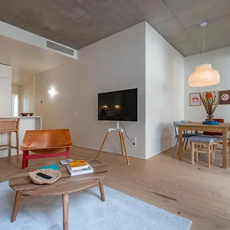 Deluxe 2bdr W/ Patio By Lovelystay Lägenhet