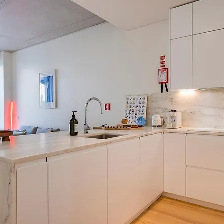 Deluxe 2bdr W/ Patio By Lovelystay Lägenhet