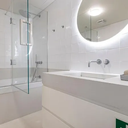 Deluxe 2bdr W/ Patio By Lovelystay Appartement *
