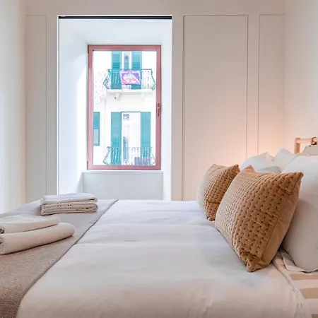 Apartmán Deluxe 2bdr W/ Patio By Lovelystay Lisboa