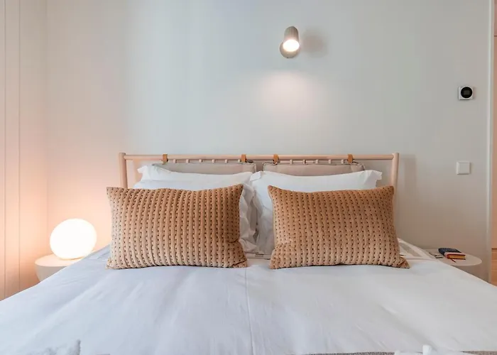 Apartamento Deluxe 2bdr W/ Patio By Lovelystay
