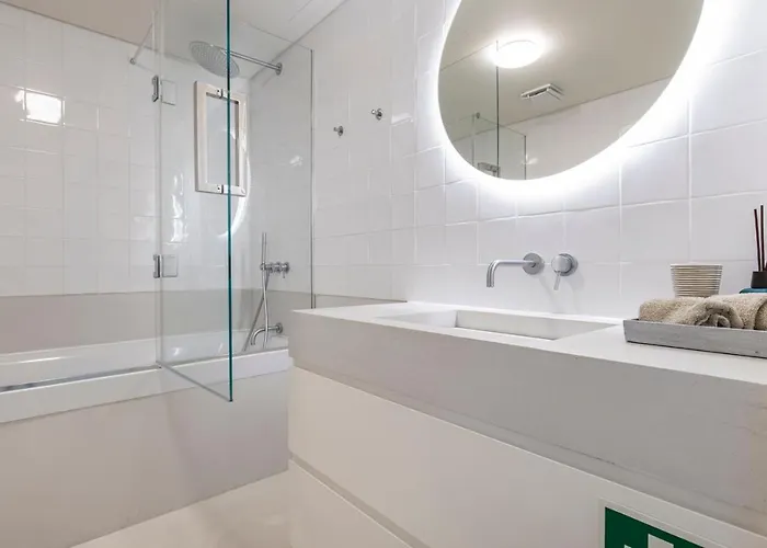 Deluxe 2bdr W/ Patio By Lovelystay Apartamento *