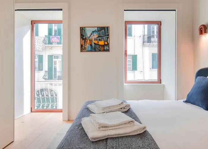 Apartamento Deluxe 2bdr W/ Patio By Lovelystay *
