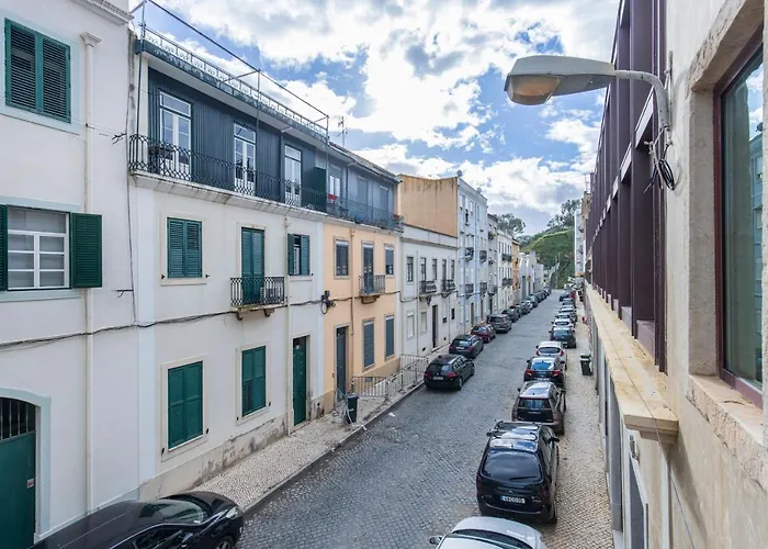 Deluxe 2bdr W/ Patio By Lovelystay * Lisboa