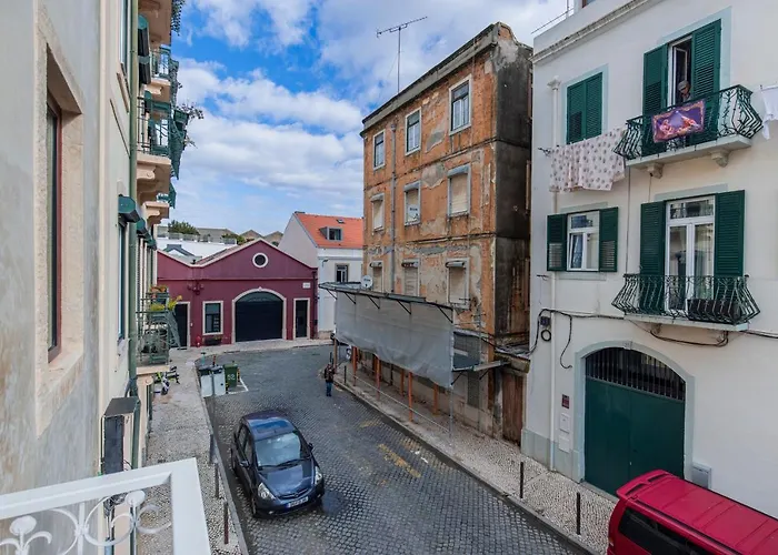 Deluxe 2bdr W/ Patio By Lovelystay Appartement