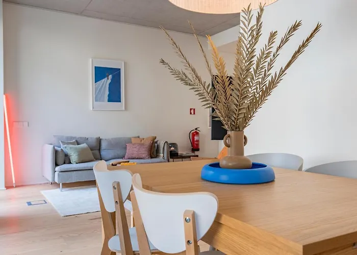 Deluxe 2bdr W/ Patio By Lovelystay Appartement