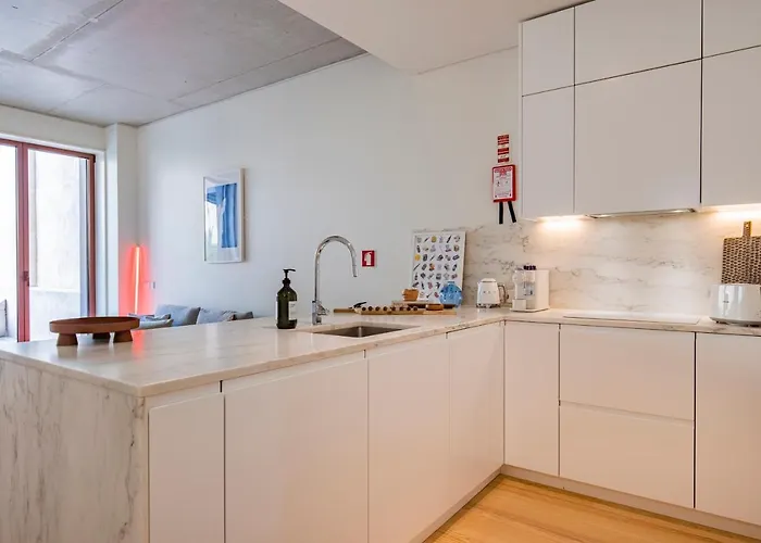 Deluxe 2bdr W/ Patio By Lovelystay Appartement